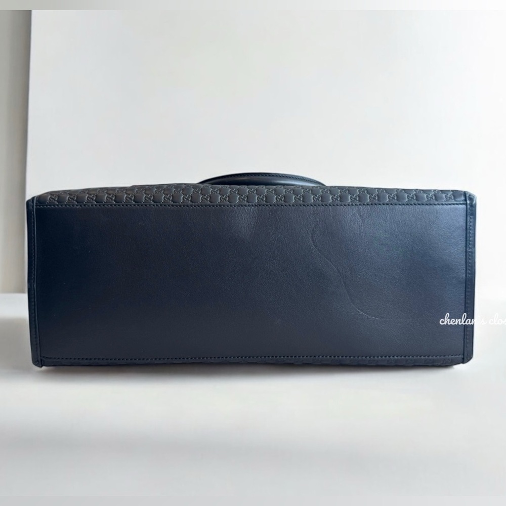 Authentic Gucci Satchel - Picture 13 of 15